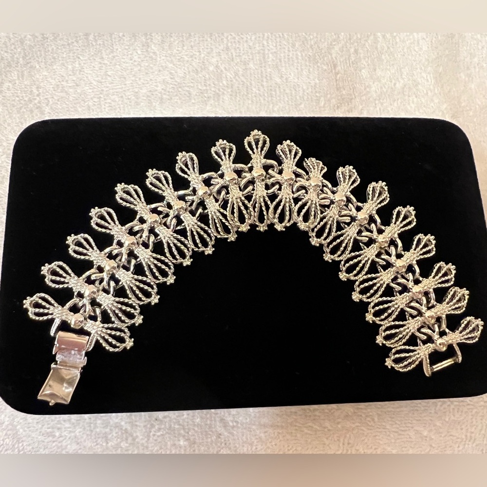 Vintage Emmons Chunky Bracelet